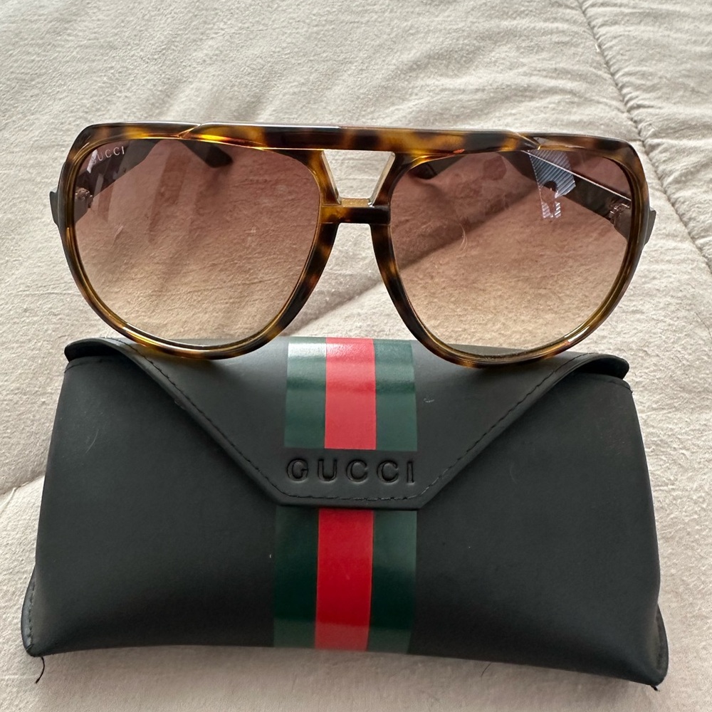 Gucci Brown Tortoise Sunglasses